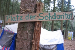Kaffeestand im Hüttendorf