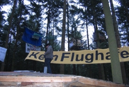 Kaffeestand im Hüttendorf