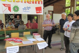 bei schönem Wetter mit guter Stimmung