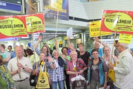 100. Montagsdemo am Flughafen