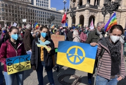 „Stoppt den Krieg! Frieden und Solidarität für die Menschen in der Ukraine