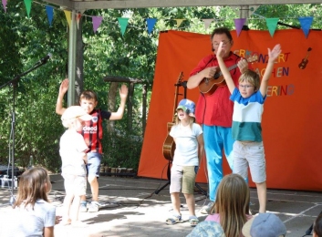 Kinderliedernachmittag mit Wolfgang Hering